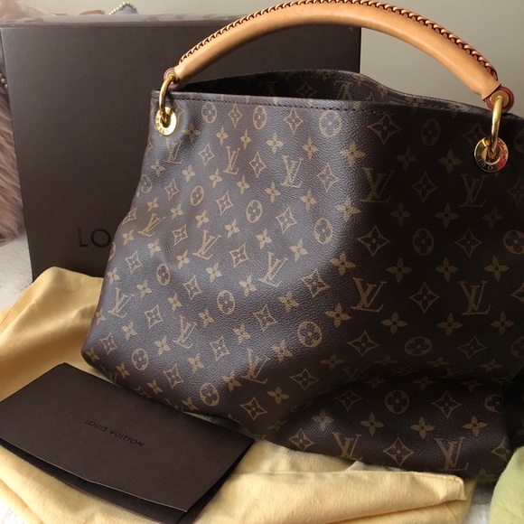 Louis Vuitton Handbags - Authentic Louis Vuitton Artsy